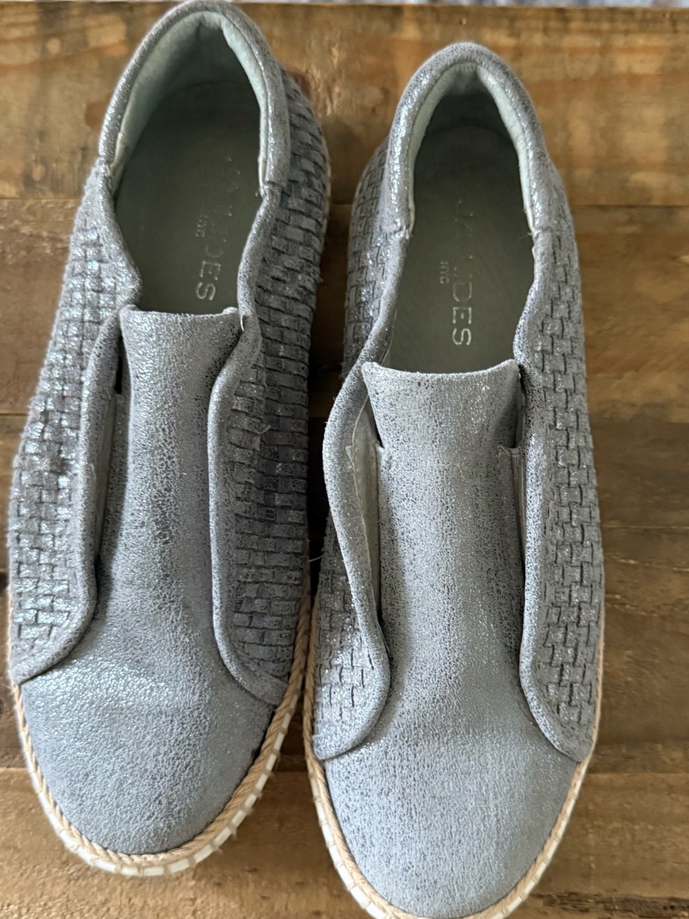 J Slides Gray Woven Slip-On Espadrille Flats